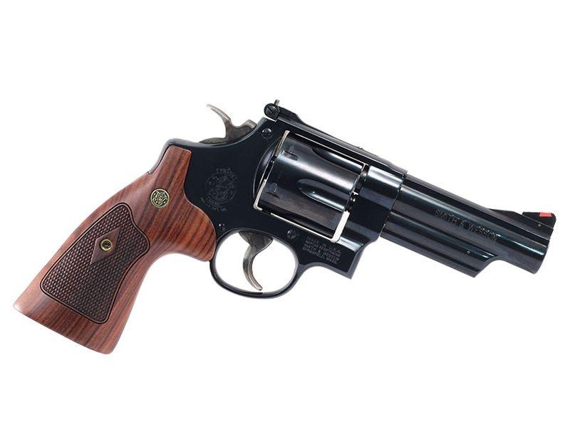S&W Classics Model 29 .44Mag 4
